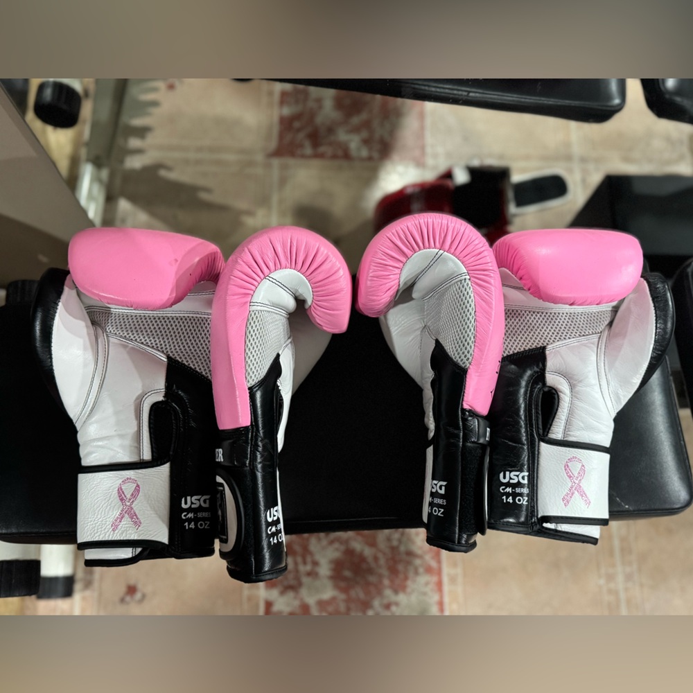 Kong Pink Boxing Gloves - Picture 6 of 6